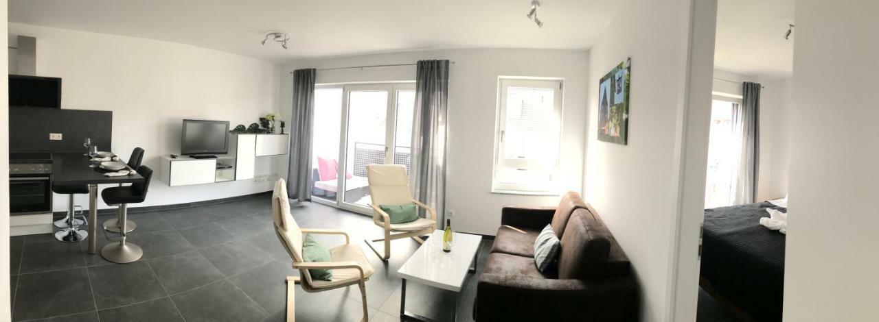 Апартаменты Main Boarding House Мильтенберг Экстерьер фото