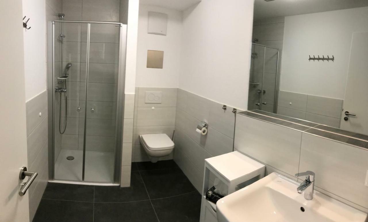 Апартаменты Main Boarding House Мильтенберг Экстерьер фото