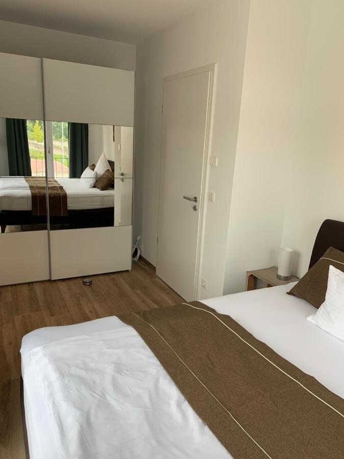 Апартаменты Main Boarding House Мильтенберг Экстерьер фото